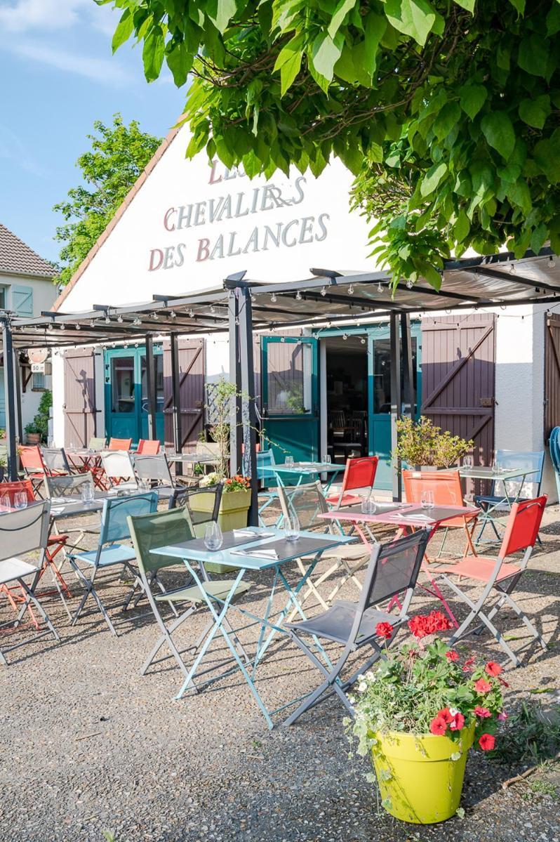 Hotel Les Chevaliers Des Balances Saint-Aubin  Zewnętrze zdjęcie